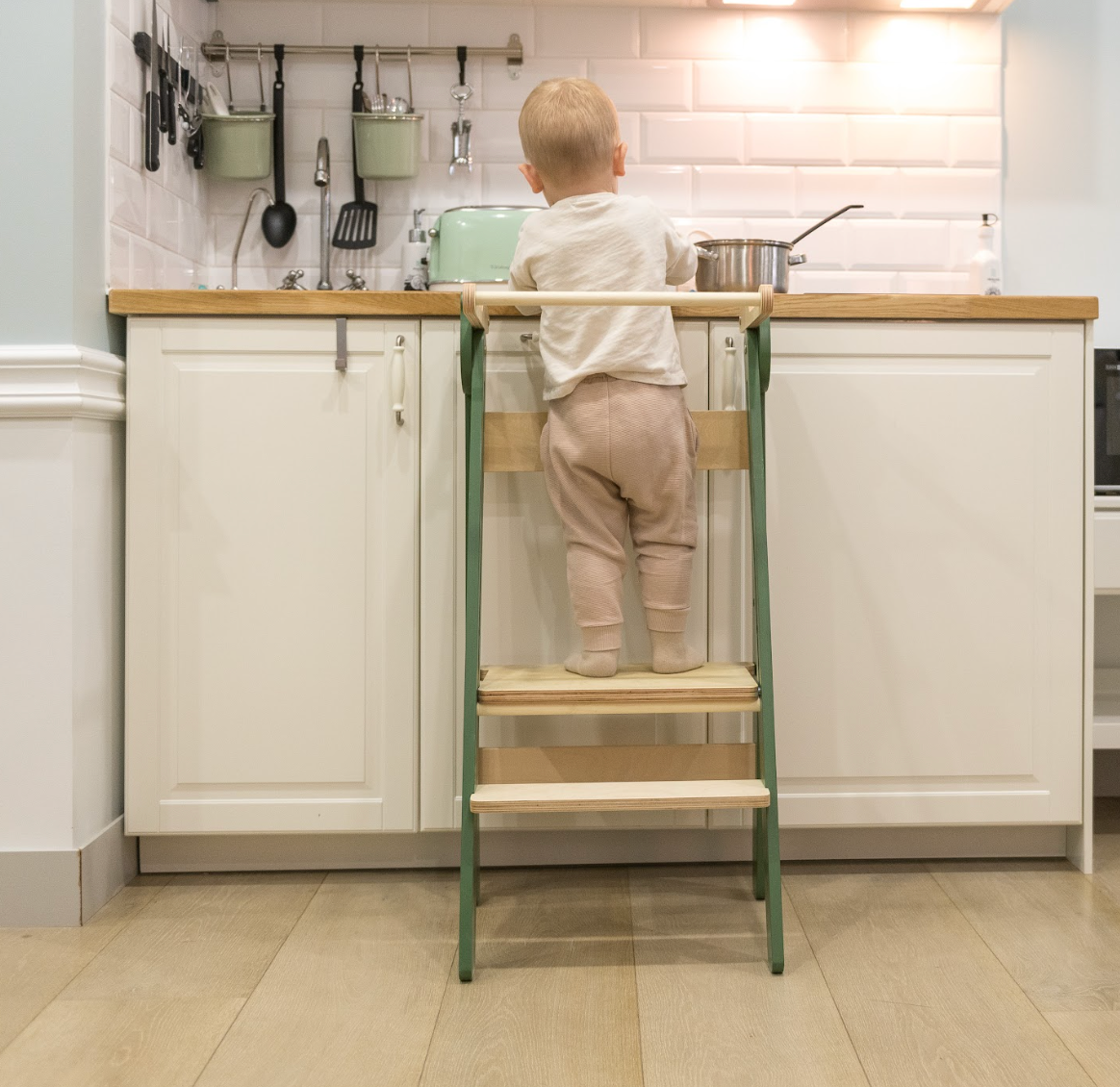 Sulankstomas Montessori bokštelis, žalias