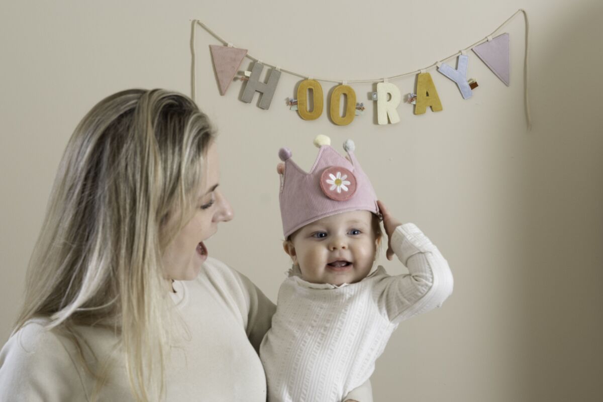 Little Dutch gimtadienio karūna su skaičiais, rožinė