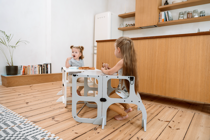 STEP'n'SIT medinis Montessori bokštelis-staliukas, pilkas