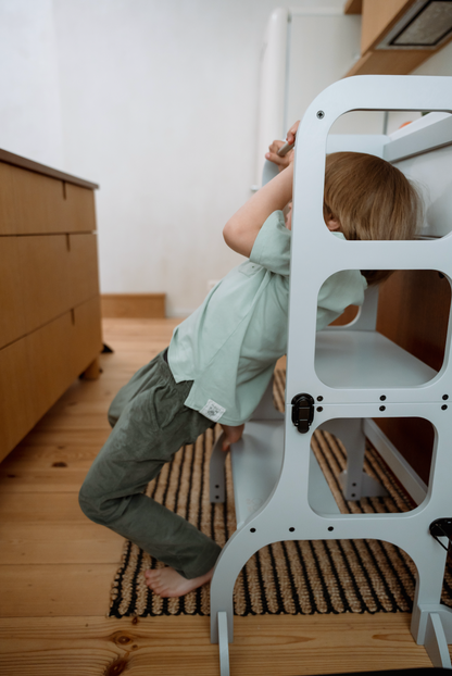 STEP'n'SIT medinis Montessori bokštelis-staliukas, pilkas