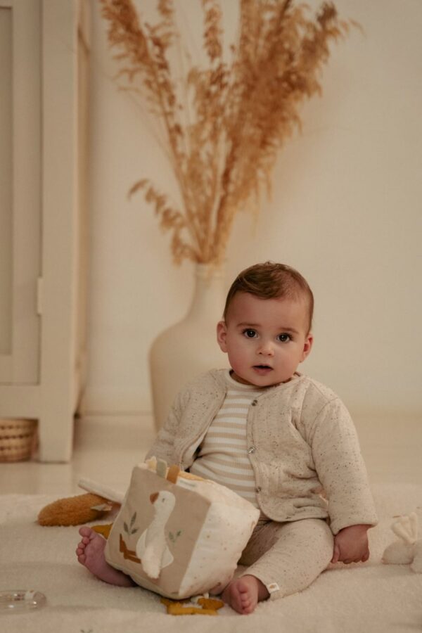 Little Dutch Minkštas lavinamasis kubas NEWBORN NATURALS