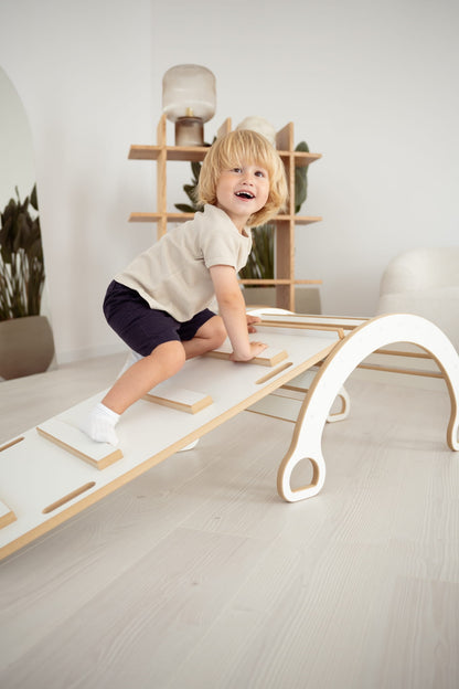 Montessori sūpynės su rankenomis ir čiuožykla/laipiojimo siena SMALL LADDER