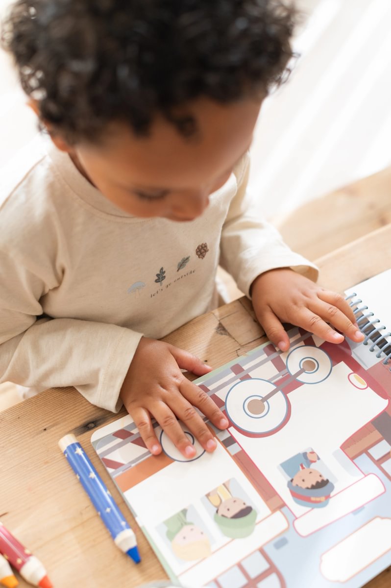 Little Dutch spalvojimo knygelė JIM IR DRAUGAI