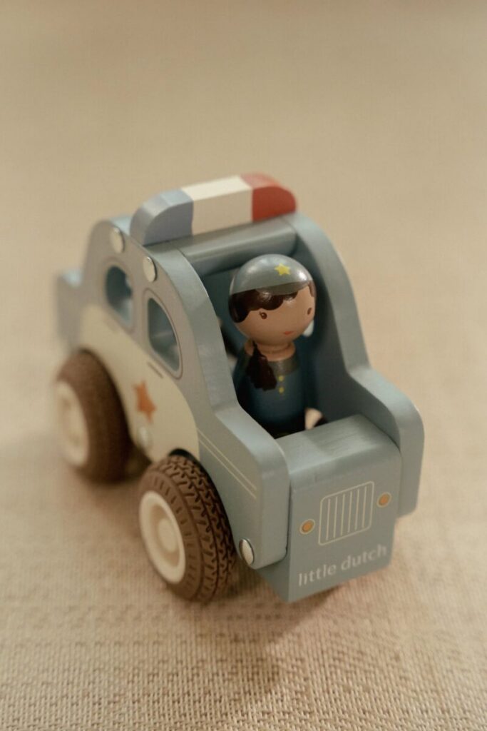 Little Dutch policijos mašina