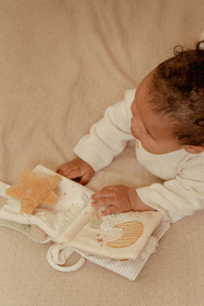 Little Dutch minkšta žaidimų knygelė NATURALS NEWBORNS