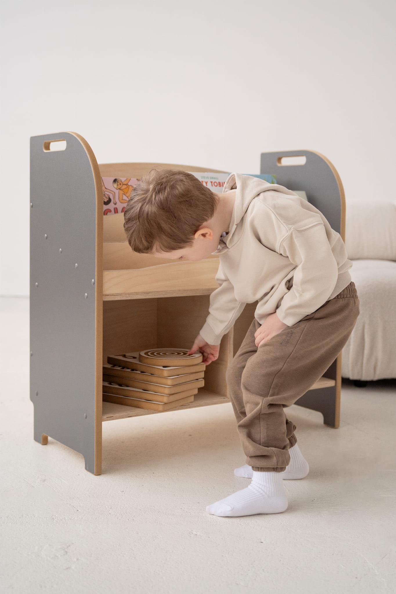 Montessori knygų lentyna SMART GREY