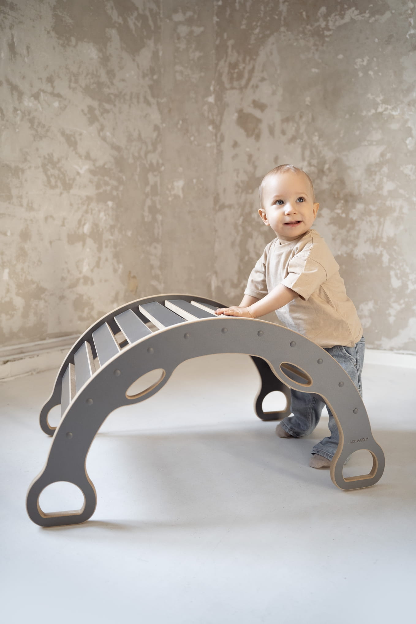 Montessori sūpynės su rankenomis ir čiuožykla/laipiojimo siena SMALL LADDER GREY